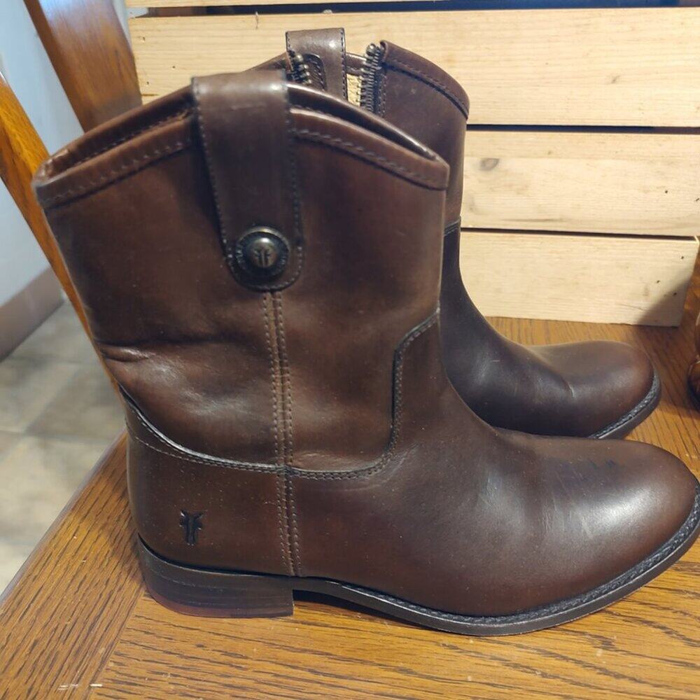 FRYE Melissa Button Short Boots Size 6 EUC - Picture 2 of 7